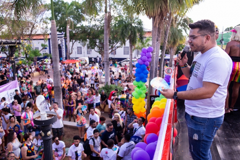 CRP18-MT marca presença na 17ª Parada da Diversidade em Cuiabá